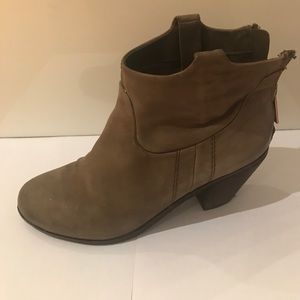 Sam Edelman gray booties
